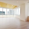 1LDK Apartment to Rent in Minato-ku Living Room