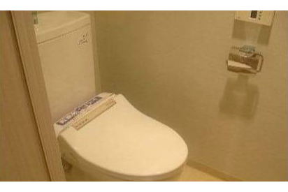 1DK Apartment to Rent in Minato-ku Toilet