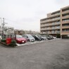 2DK Apartment to Rent in Yokohama-shi Kohoku-ku Parking