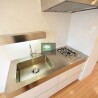 1SK Apartment to Rent in Minato-ku Kitchen