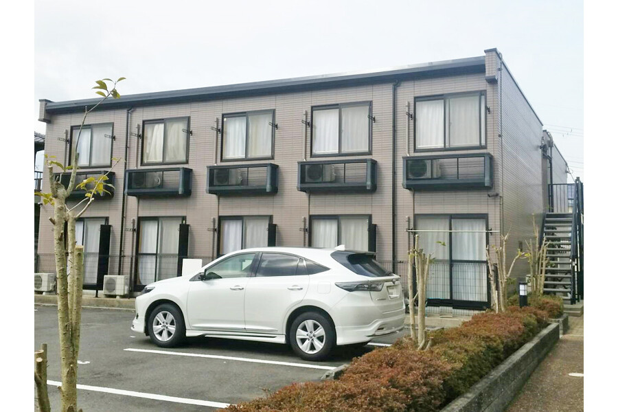 1K Apartment to Rent in Kameoka-shi Exterior
