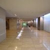 2LDK Apartment to Rent in Minato-ku Lobby