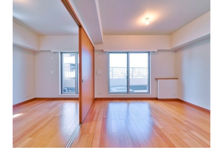 1LDK Apartment to Buy in Shinagawa-ku Living Room
