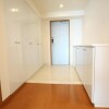 2LDK Apartment to Rent in Yokohama-shi Nishi-ku Entrance