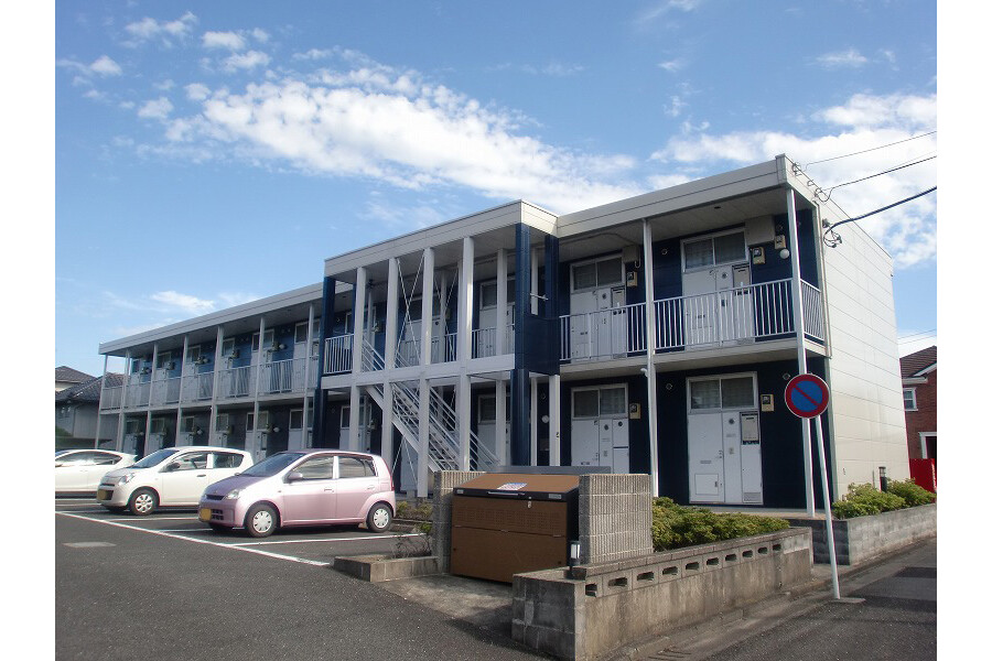1K Apartment to Rent in Kimitsu-shi Exterior