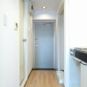 1K Apartment to Rent in Yokohama-shi Nishi-ku Entrance