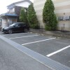1K Apartment to Rent in Kitamoto-shi Parking