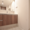 2LDK Apartment to Buy in Shinagawa-ku Washroom
