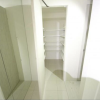 1LDK Apartment to Rent in Osaka-shi Joto-ku Storage
