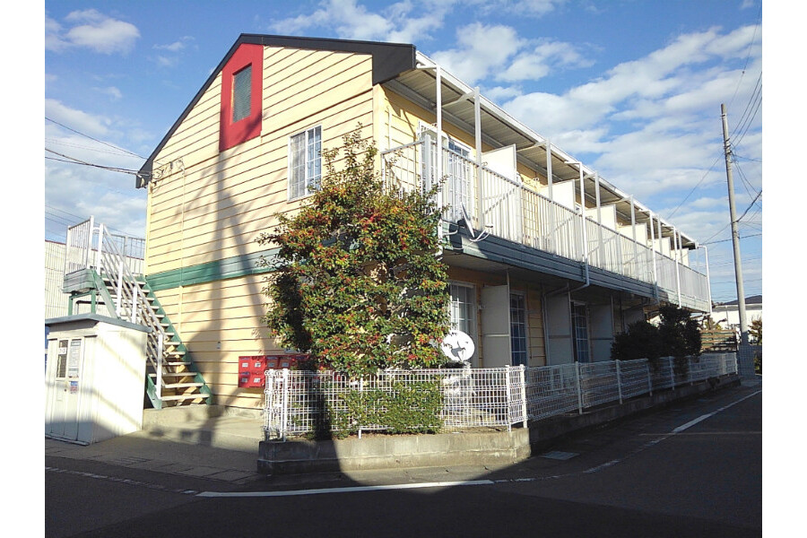 1K Apartment to Rent in Nakakoma-gun Showa-cho Exterior