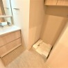 1LDK Apartment to Buy in Meguro-ku Washroom