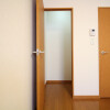 1K Apartment to Rent in Osaka-shi Sumiyoshi-ku Storage