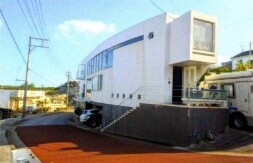 Whole Building Mansion in Nagahama - Nakagami-gun Yomitan-son