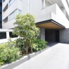 2LDK Apartment to Rent in Minato-ku Parking
