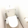 2DK Apartment to Rent in Osaka-shi Naniwa-ku Toilet