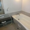 4LDK Apartment to Rent in Shinagawa-ku Bathroom