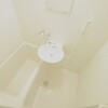 1K Apartment to Rent in Kunitachi-shi Bathroom