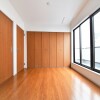 4LDK House to Buy in Osaka-shi Konohana-ku Interior