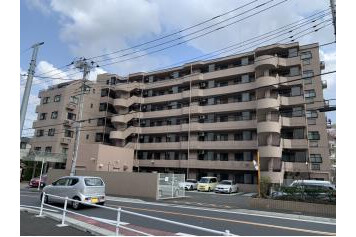 2LDK Apartment to Buy in Yokohama-shi Tsurumi-ku Interior