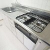 3LDK Apartment to Rent in Shinagawa-ku Kitchen