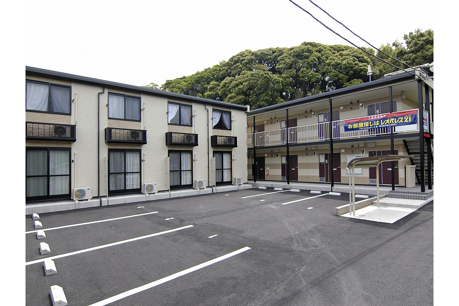 1K Apartment to Rent in Izunokuni-shi Exterior