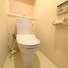 2LDK Apartment to Buy in Chiyoda-ku Toilet