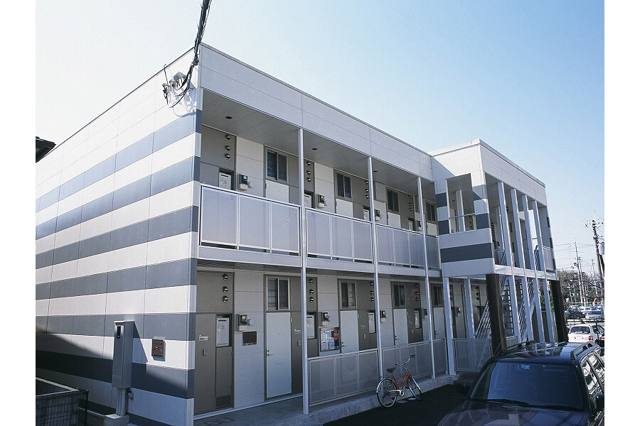 1R Apartment to Rent in Itami-shi Exterior