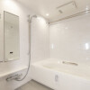 2LDK Apartment to Rent in Minato-ku Bathroom
