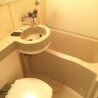 1R Apartment to Rent in Osaka-shi Miyakojima-ku Bathroom