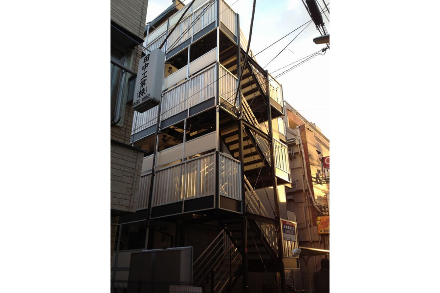 1K Apartment to Rent in Yokohama-shi Tsurumi-ku Exterior
