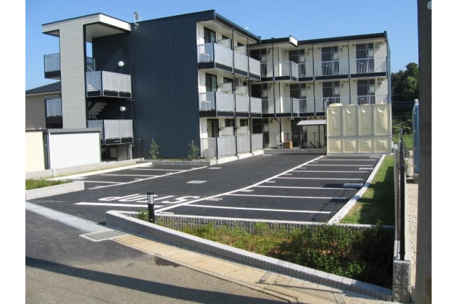 1K Apartment to Rent in Matsudo-shi Exterior