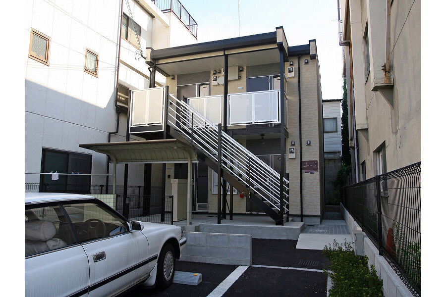 1K Apartment to Rent in Kobe-shi Hyogo-ku Exterior