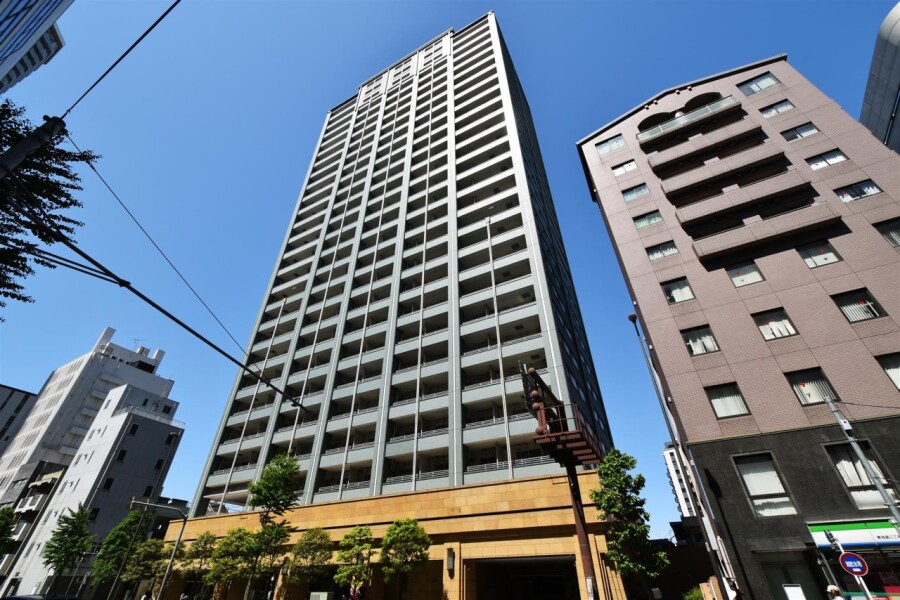 2LDK Apartment to Buy in Toshima-ku Exterior