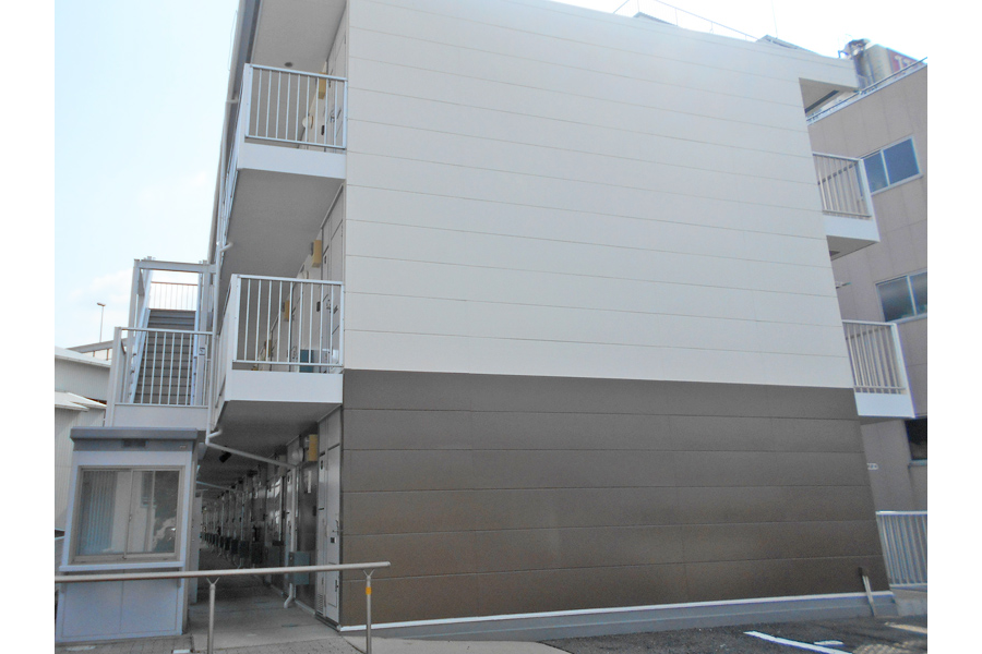 1K Apartment to Rent in Kobe-shi Hyogo-ku Exterior