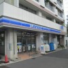 1K Apartment to Rent in Bunkyo-ku Convenience Store