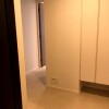 1DK Apartment to Rent in Minato-ku Entrance