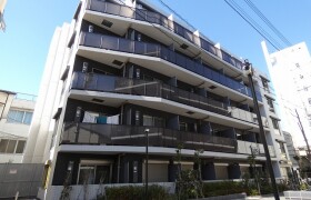 1DK Apartment in Yamabukicho - Shinjuku-ku