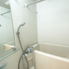 1LDK Apartment to Rent in Fukuoka-shi Chuo-ku Bathroom