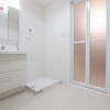 3LDK Apartment to Buy in Osaka-shi Fukushima-ku Washroom