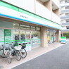 1K Apartment to Rent in Bunkyo-ku Convenience Store