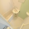 1K Apartment to Rent in Urasoe-shi Bathroom