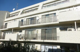 2LDK Mansion in Ichigayasadoharacho - Shinjuku-ku