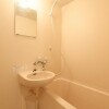 1K 맨션 to Rent in Shinjuku-ku Bathroom