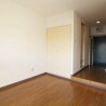 1K Apartment to Rent in Kawasaki-shi Takatsu-ku Living Room