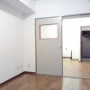 2DK Apartment to Rent in Shinjuku-ku Room