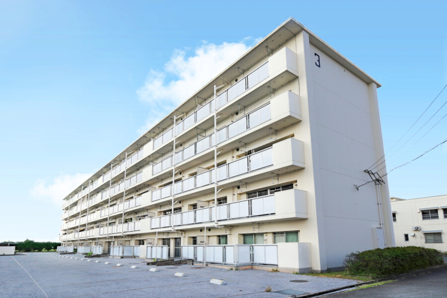 3DK Apartment to Rent in Asakura-shi Exterior