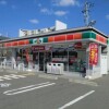 1K Apartment to Rent in Kobe-shi Nagata-ku Convenience Store