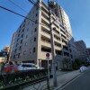 3LDK Apartment to Buy in Bunkyo-ku Entrance Hall