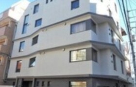 新宿区早稲田鶴巻町の3LDKアパート