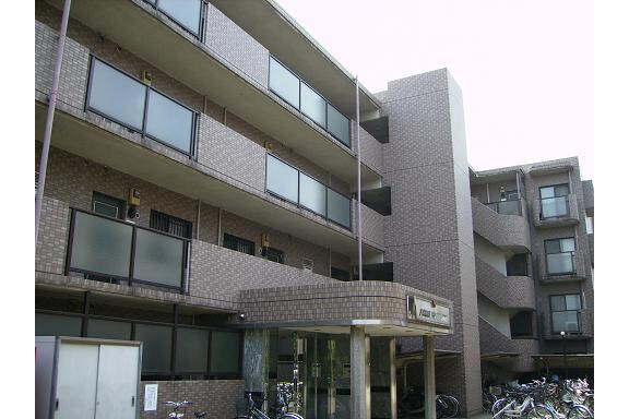 2LDK Apartment to Rent in Kita-ku Exterior